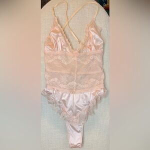 Staying Home Bodysuit NWOT pale pink